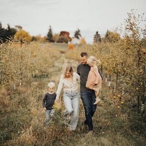 Meet your Posher, Joy